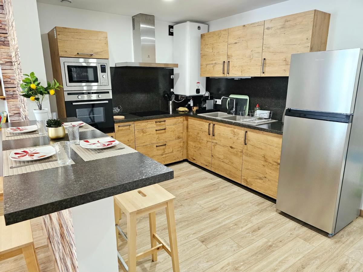 Rez De Chaussee Appartement A Tournus - Yellow Kültér fotó